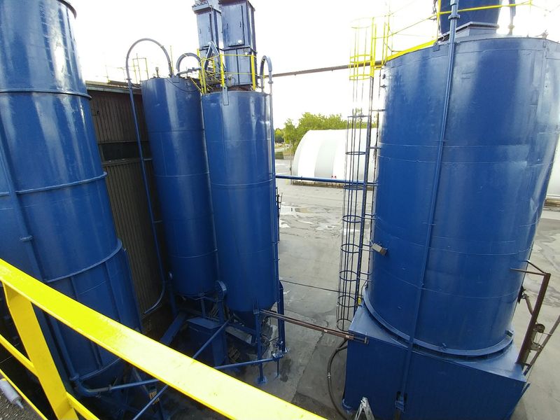 Peinture industrielle — Usine structures bleues 02 à Sorel‑Tracy