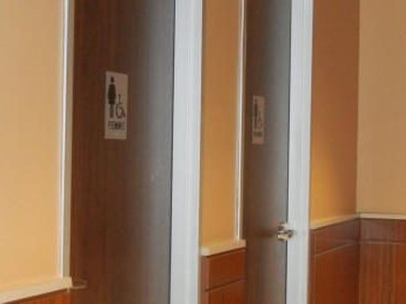 Peinture intérieure — Mur jaune finition 01 à Sorel‑Tracy